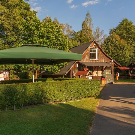 Gasthaus & Pension Am Kurfuerstendamm บวร์ก ภายนอก รูปภาพ