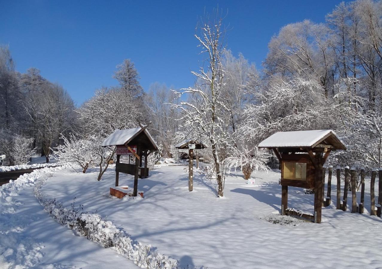 Gasthaus & Pension Am Kurfuerstendamm บวร์ก ภายนอก รูปภาพ