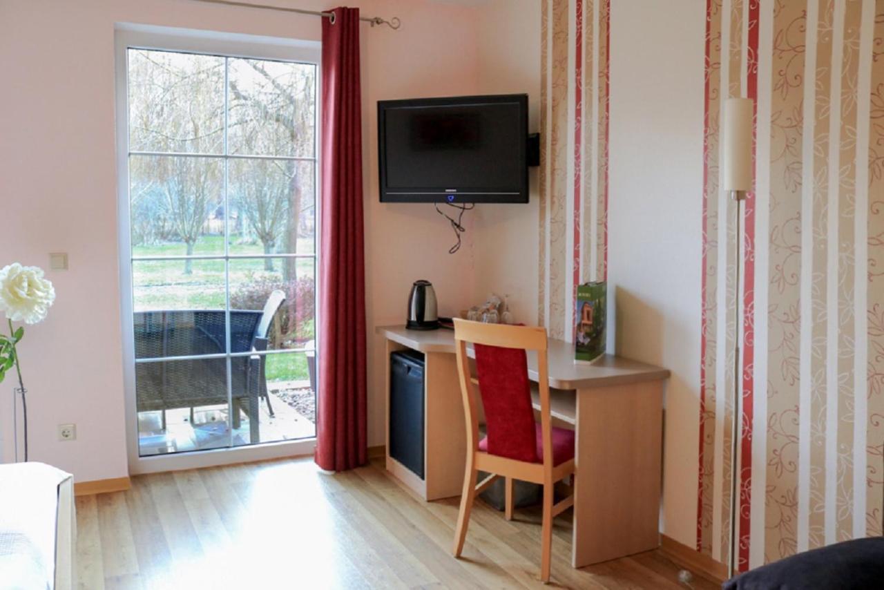 Gasthaus & Pension Am Kurfuerstendamm บวร์ก ภายนอก รูปภาพ