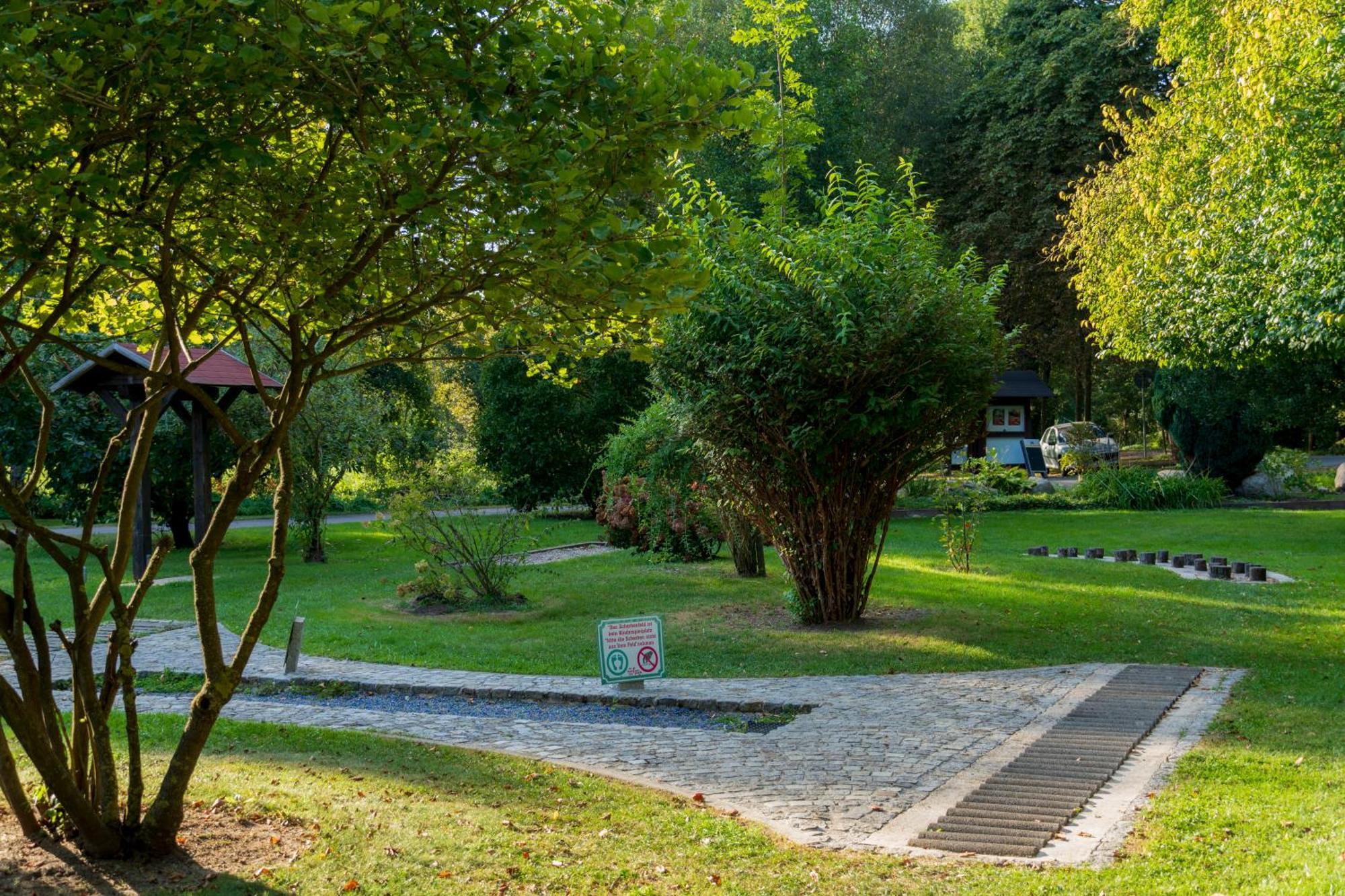 Gasthaus & Pension Am Kurfuerstendamm บวร์ก ภายนอก รูปภาพ
