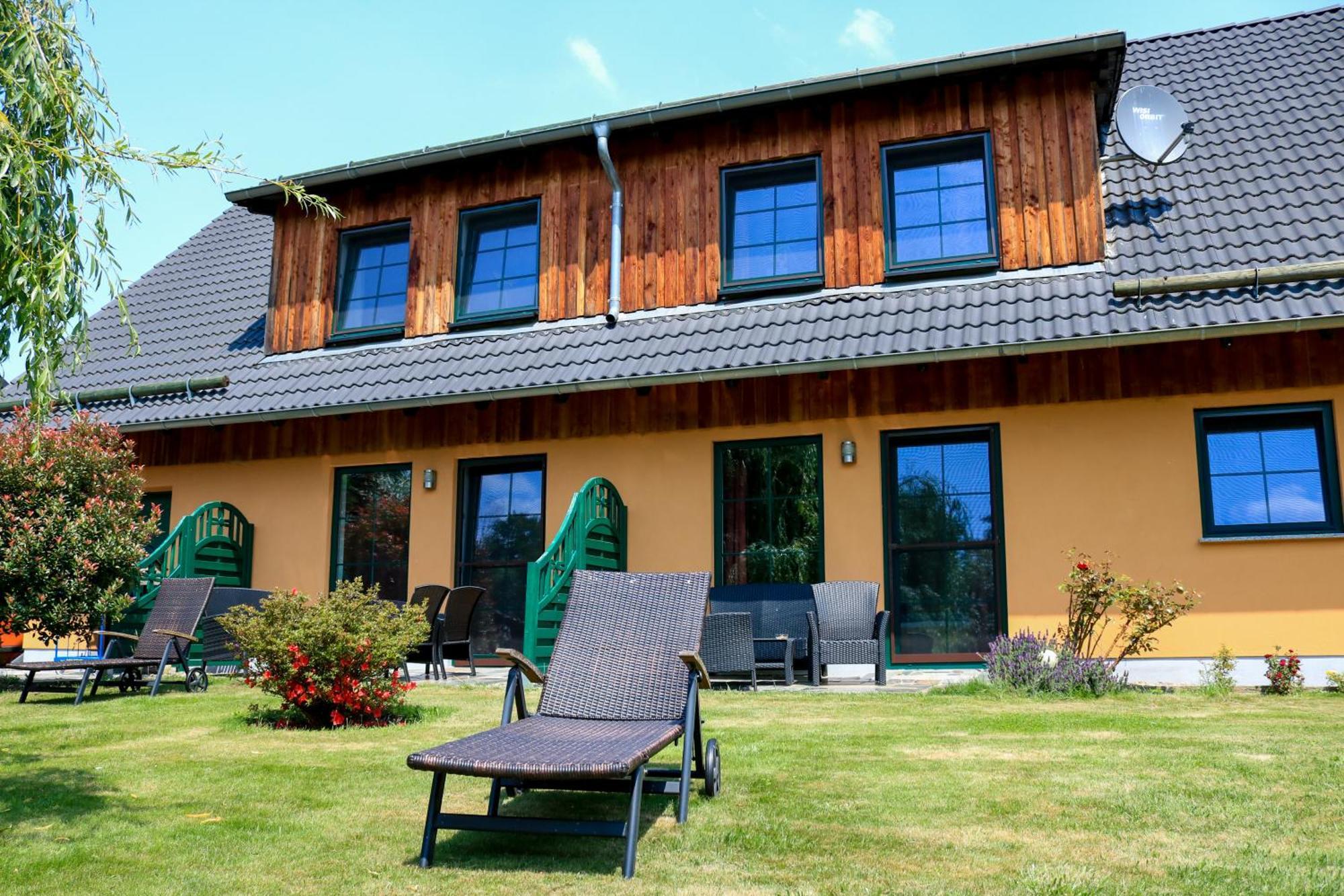 Gasthaus & Pension Am Kurfuerstendamm บวร์ก ภายนอก รูปภาพ