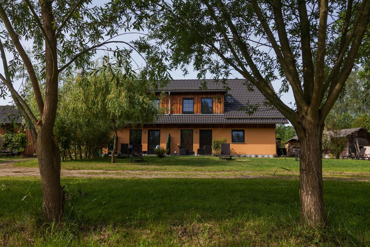Gasthaus & Pension Am Kurfuerstendamm บวร์ก ภายนอก รูปภาพ