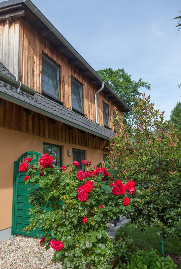 Gasthaus & Pension Am Kurfuerstendamm บวร์ก ภายนอก รูปภาพ